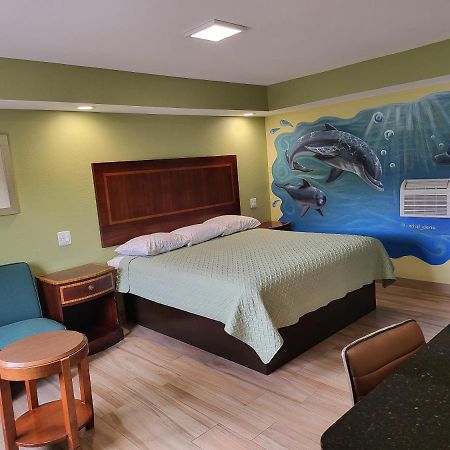 Travel Inn Of Riviera Beach Eksteriør billede